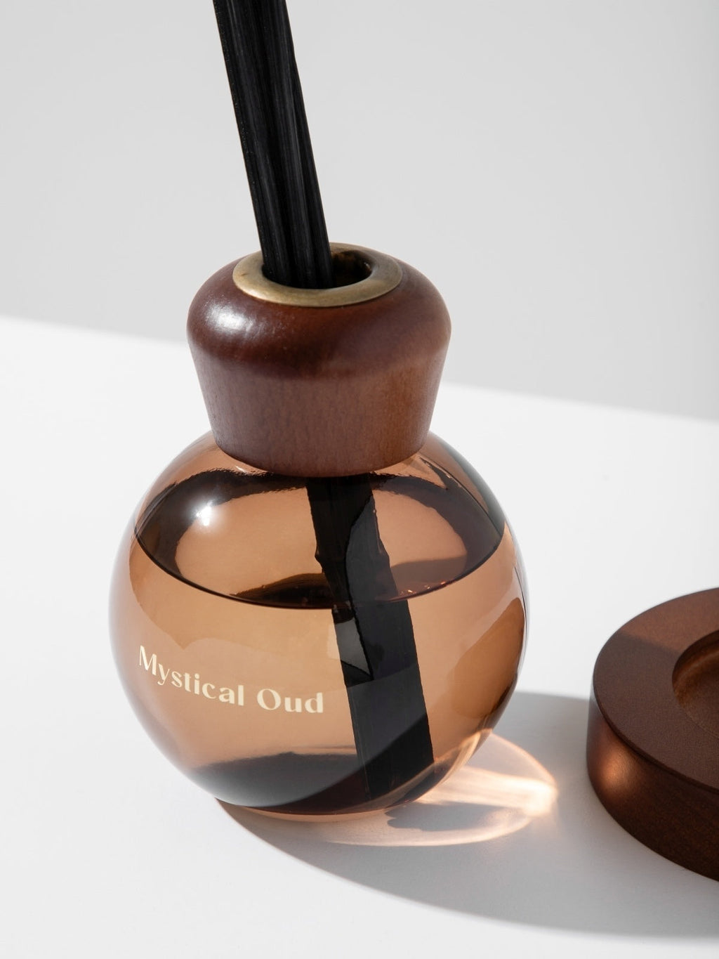 Mystical Oud Home fragrance + DOVANA  home fragrance papildymas